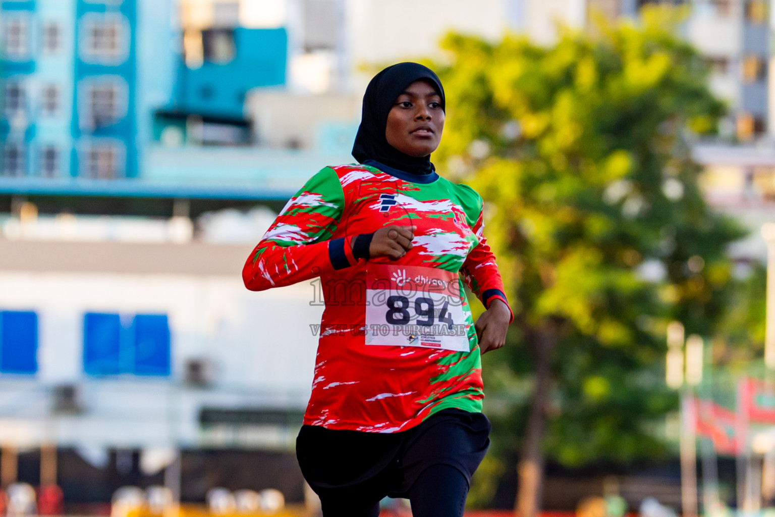 Day 2 of Inter-school Athletics Championship 2025 held in Ekuveni Synthetic Track, Male', Maldives on Tuesday, 07th October 2025. Photos by: Nausham Waheed / Images.mv