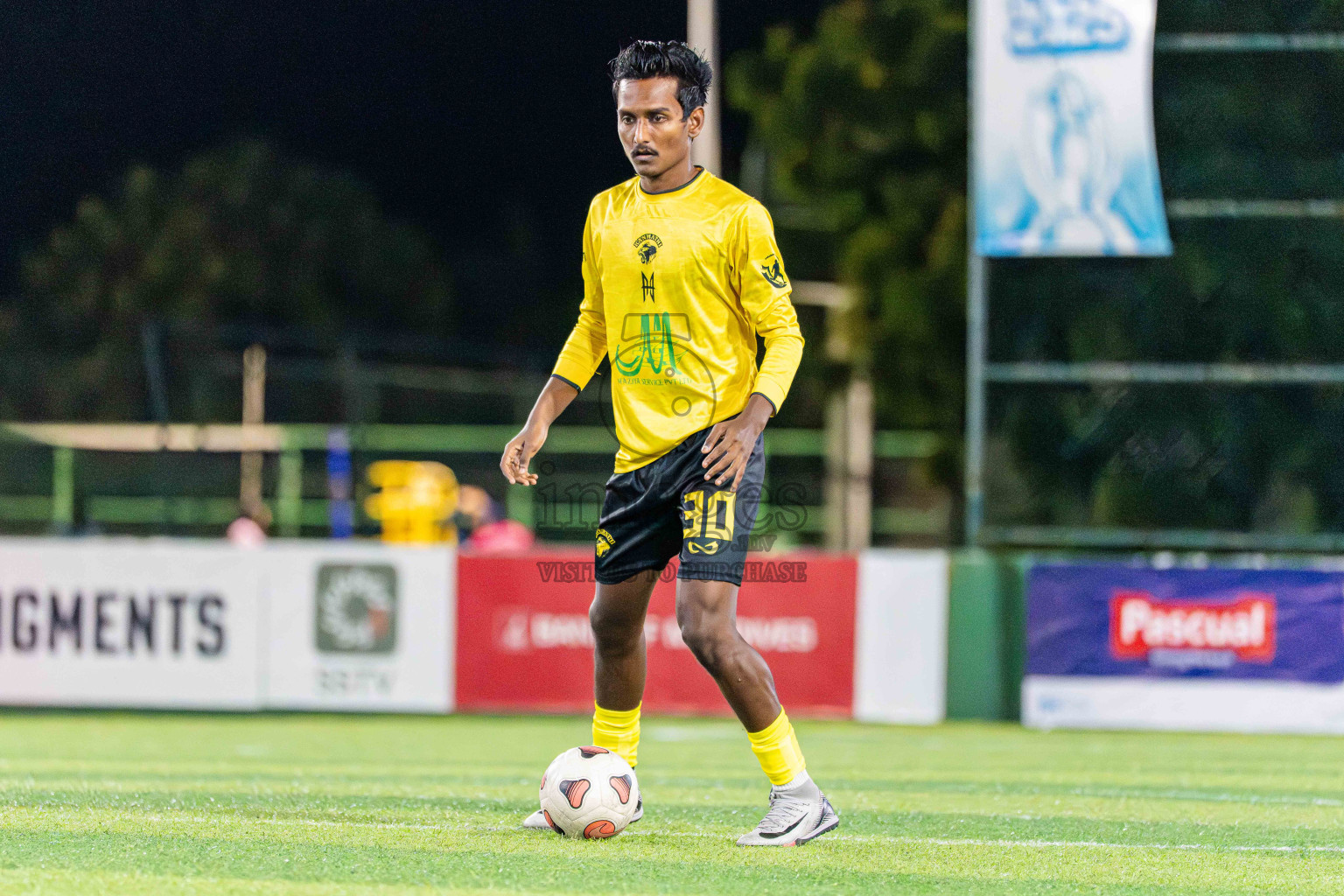 Kanmathi SC VS BEST in Day 4 - Fonadhoo Youth Futsal Challenge 2025 held in Fonadhoo Futsal Stadium, L. Fonadhoo, Maldives on Wednesday, 29th October 2025 Photos: Arif Rasheed / images.mv