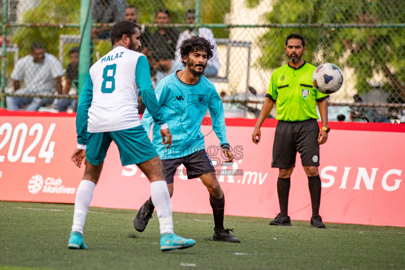 CLUB NDA vs HES CLUB in Club Maldives Classic 2024 held in Rehendi Futsal Ground, Hulhumale', Maldives on Friday, 6th September 2024. 
Photos: Hassan Simah / images.mv