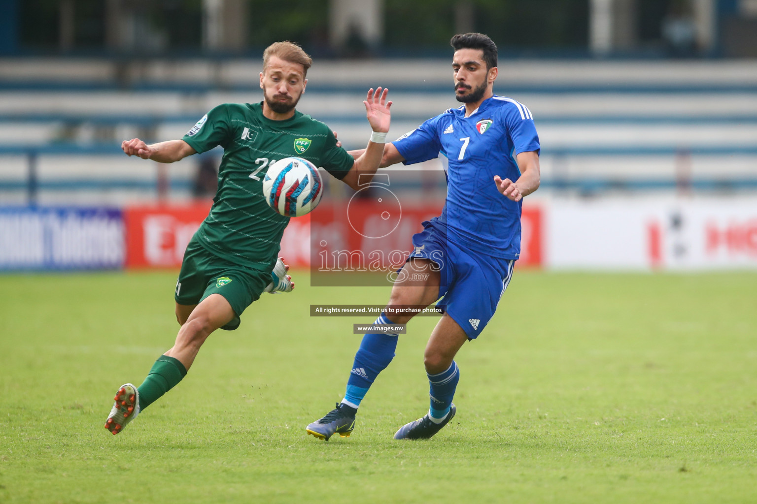 Pakistan vs Kuwait in SAFF Championship 2023 held in Sree Kanteerava Stadium, Bengaluru, India, on Saturday, 24th June 2023. Photos: Nausham Waheed, Hassan Simah / images.mv