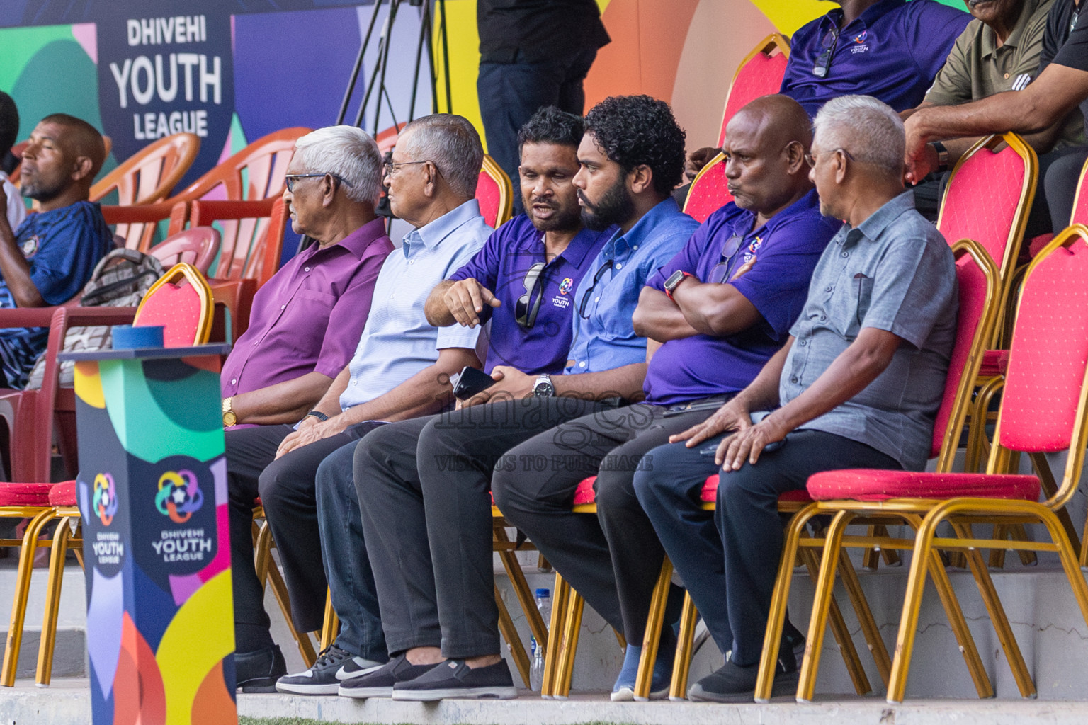 Club Eagles vs Super United Sports (U14) in Day 4 of Dhivehi Youth League 2024 held at Henveiru Stadium on Thursday, 28th November 2024. Photos: Shuu Abdul Sattar/ Images.mv