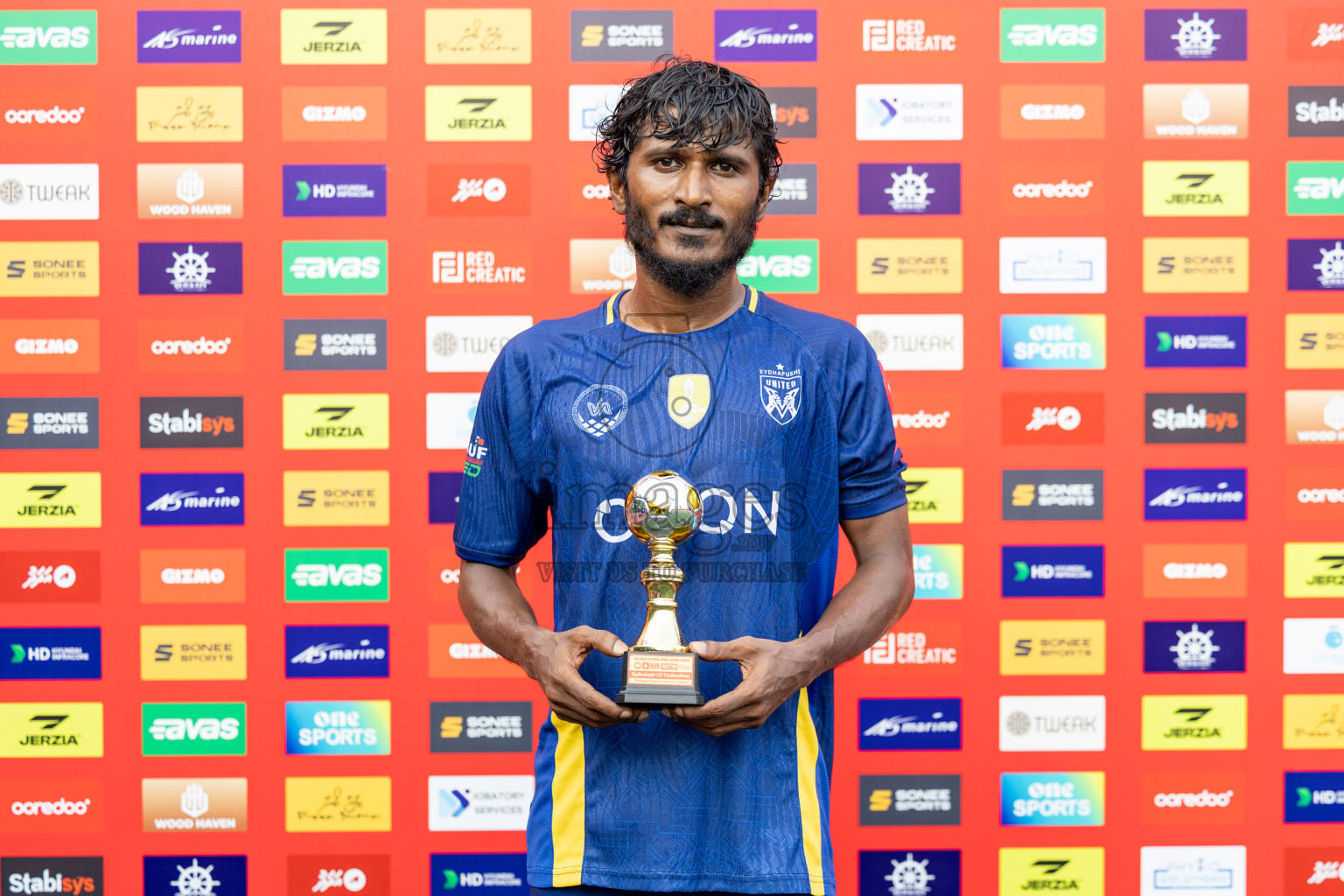 B Eydhafushi vs B Thulhaadhoo in Day 13 of Golden Futsal Challenge 2025 was held on Friday, 17th January 2025, in Hulhumale', Maldives 
Photos: Hassan Simah / images.mv