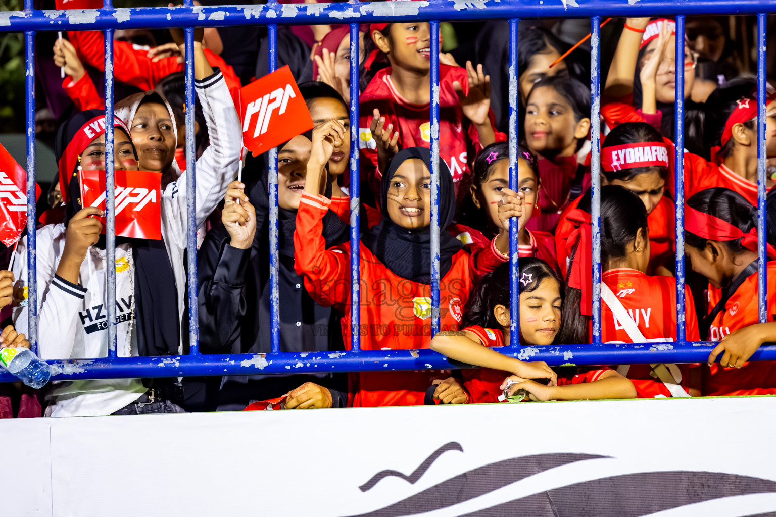 Eydhafushi vs Hithaadhoo in the finals of Better in Baa Futsal Fiesta 2025 Men's division held in B. Eydhafushi, Maldives on Monday, 17th November 2025. Photos: Nausham Waheed / images.mv