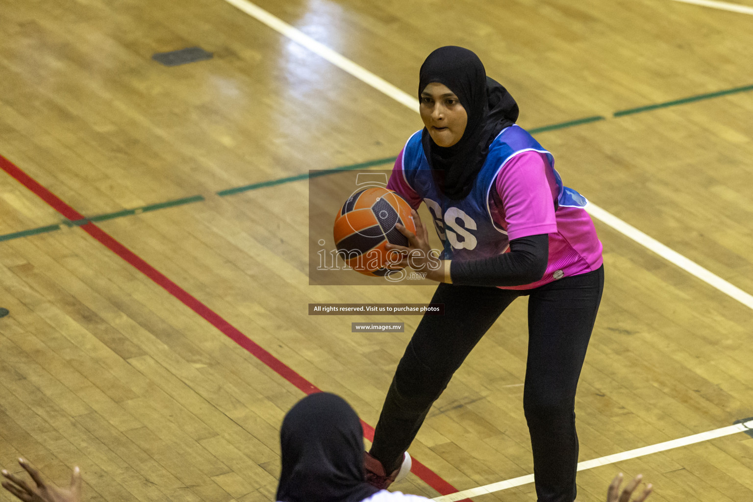 Sports Club Shining Star vs Club Green Streets in the Milo National Netball Tournament 2022 on 17 July 2022, held in Social Center, Male', Maldives. Photographer: Hassan Simah / Images.mv
