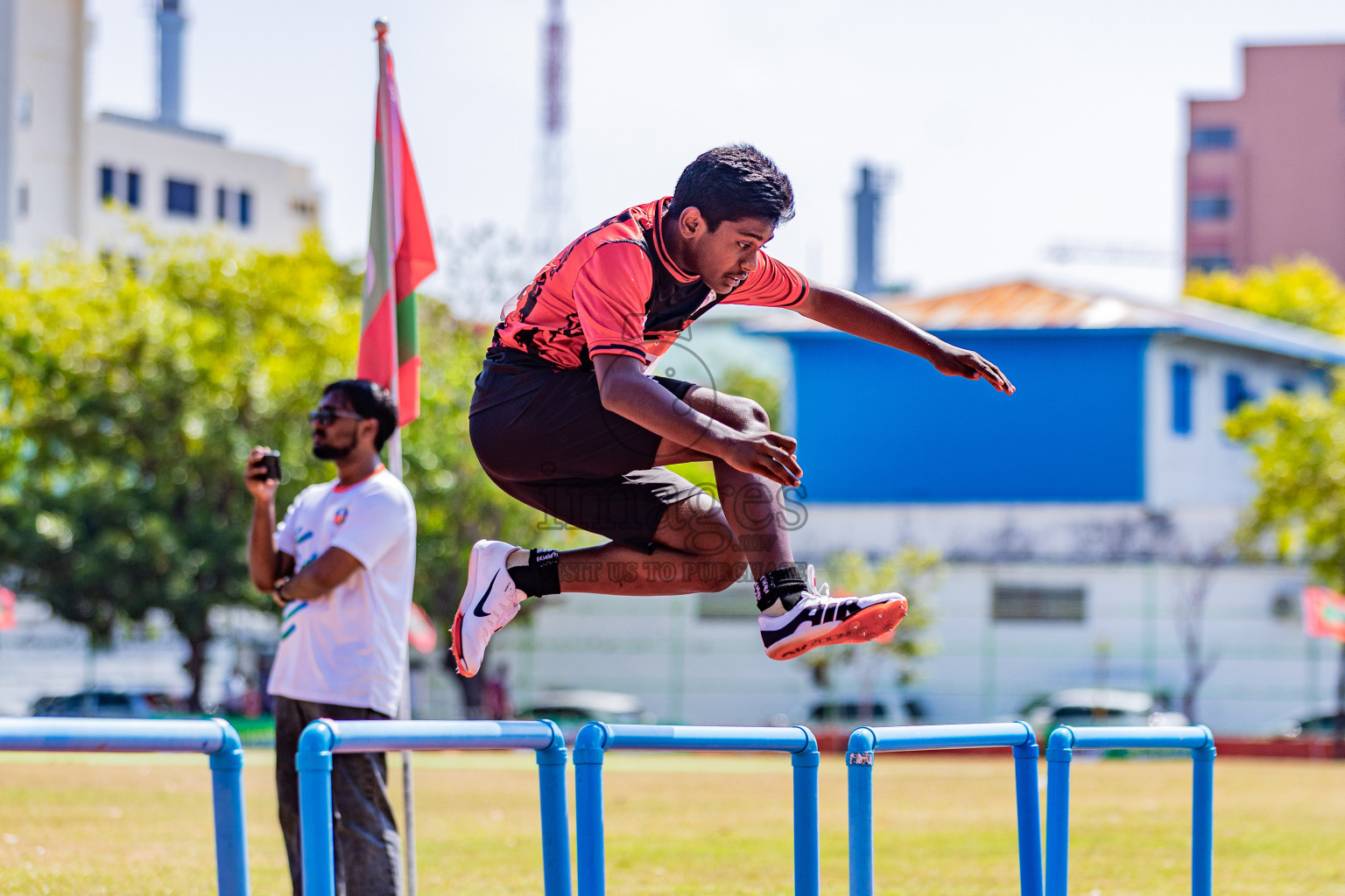 Day 3 of Inter-school Athletics Championship 2025 held in Ekuveni Synthetic Track, Male', Maldives on Wednesday, 08th October 2025. Photos by: Areef Adam / Images.mv