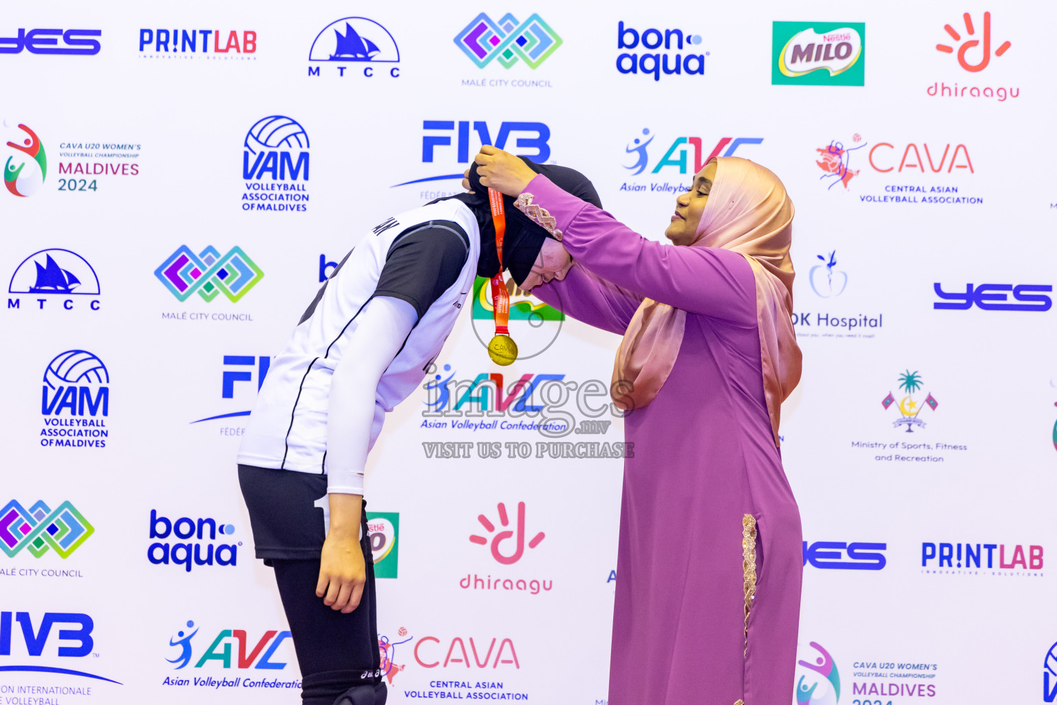 Kyrgyzstan vs Sri Lanka in Final of CAVA U20 Woman's Volleyball Championship 2024 was held in Social Center, Male', Maldives on 23rd July 2024. Photos: Nausham Waheed / images.mv