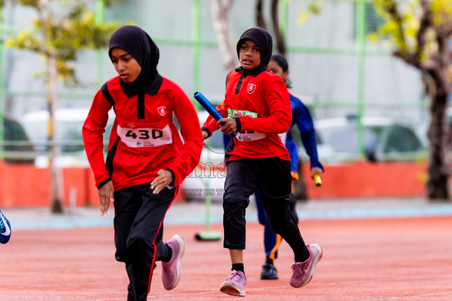 Day 6 of Inter-school Athletics Championship 2025 held in Ekuveni Synthetic Track, Male', Maldives on Sunday, 12th October 2025. Photos by: Nausham Waheed / Images.mv
