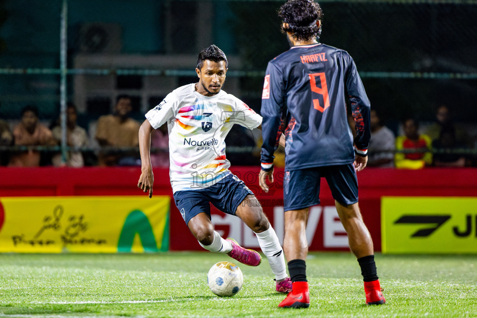 R Inguraidhoo vs Sh Kanditheem in zone round on Day 29 of Golden Futsal Challenge 2025 was held on Sunday , 2nd February 2025, in Hulhumale', Maldives. Photos: Nausham Waheed / images.mv