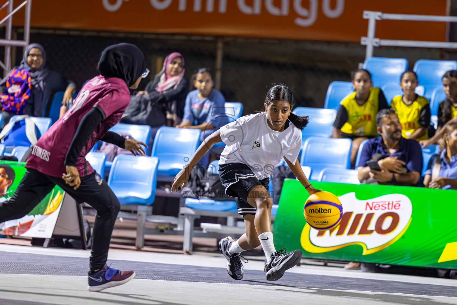 Day 1 of MILO Ramadan 3x3 Challenge 2024 was held in Ekuveni Outdoor Basketball Court at Male', Maldives on Tuesday, 12th March 2024. 
Photos: Ismail Thoriq / images.mv