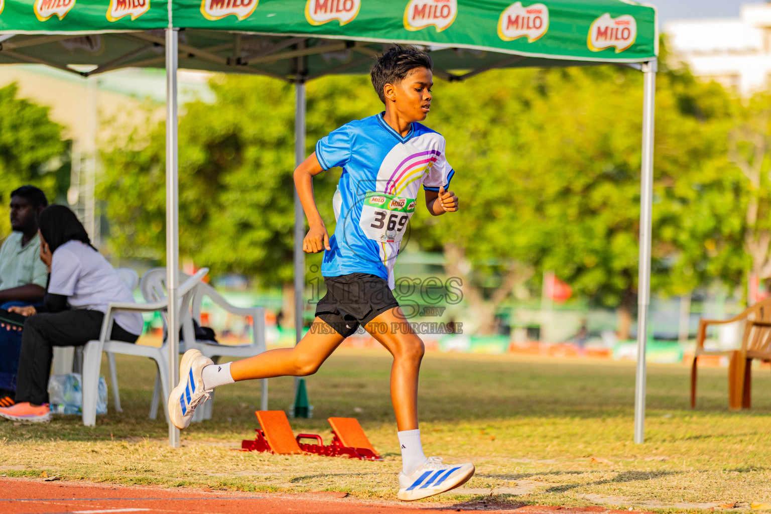 Day 3 of Inter-school Athletics Championship 2025 held in Ekuveni Synthetic Track, Male', Maldives on Wednesday, 08th October 2025. Photos by: Areef Adam  / Images.mv