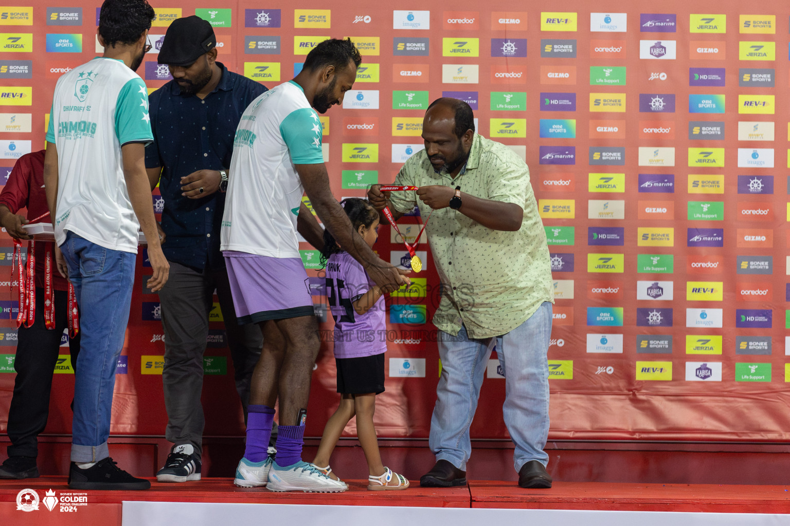 R Dhuvaafaru vs R Alifushi in Day 18 of Golden Futsal Challenge 2024 was held on Thursday, 1st February 2024, in Hulhumale', Maldives Photos: Mohamed Mahfooz Moosa, / images.mv