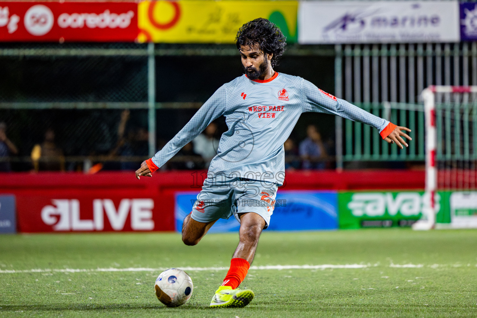 L Mundoo VS L Kalaidhoo in Day 8 of Golden Futsal Challenge 2025 was held on Sunday, 12th January 2025, in Hulhumale', Maldives Photos: Nausham Waheed , Ismail Thoriq / images.mv