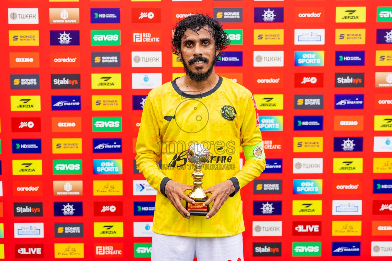 GDh Madaveli VS GDh Gadhdhoo in Atoll Round Semi-Final on Day 20 of Golden Futsal Challenge 2025 was held on Friday, 24th January 2025, in Hulhumale', Maldives.
Photos: Ismail Thoriq / images.mv