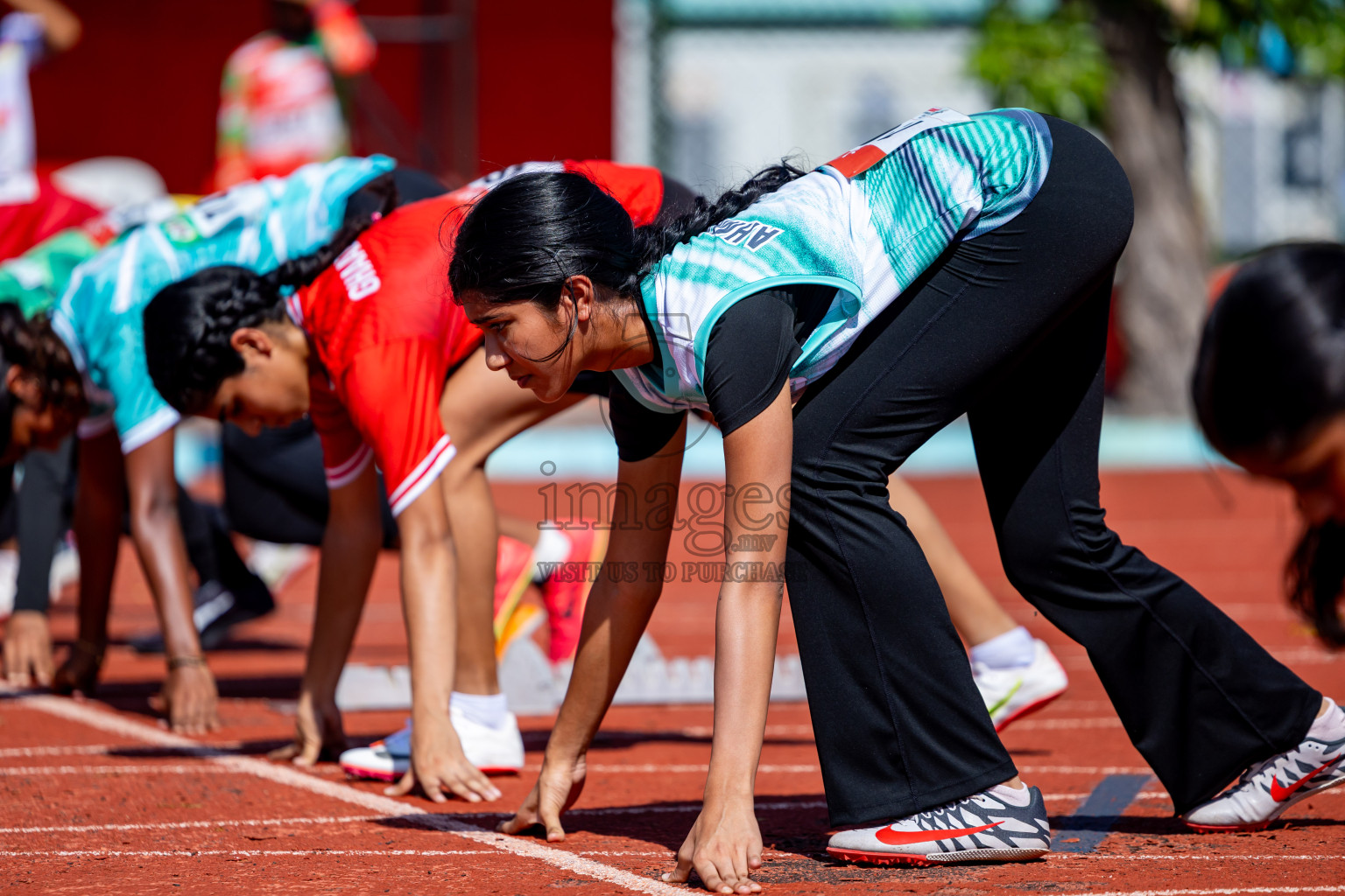Day 1 of Inter-school Athletics Championship 2025 held in Ekuveni Synthetic Track, Male', Maldives on Monday, 06th October 2025. Photos by: Nausham Waheed / Images.mv