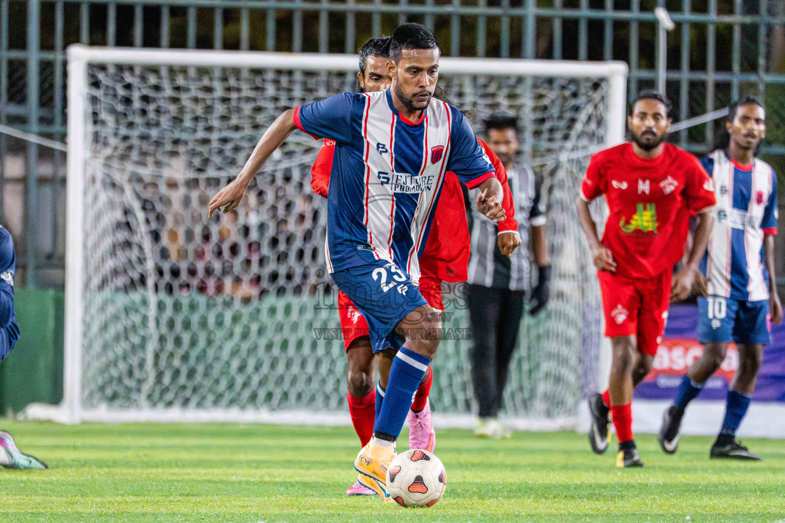 Kanmathi FC VS Maahinne United in Day 4 - Fonadhoo Youth Futsal Challenge 2025 held in Fonadhoo Futsal Stadium, L. Fonadhoo, Maldives on Wednesday, 29th October 2025 Photos: Arif Rasheed / images.mv