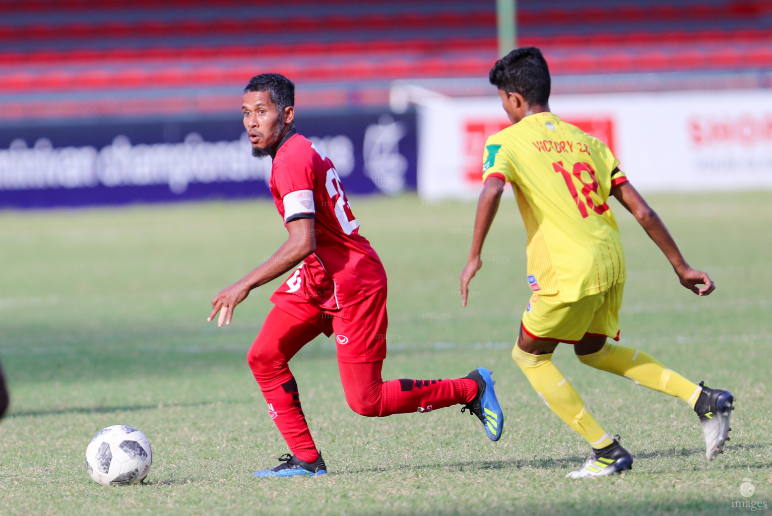 TC Sports Club vs Victory Sports Club in Dhiraagu Dhivehi Premier League 2018 in Male, Maldives, Monday  October 22, 2018. (Images.mv Photo/Suadh Abdul Sattar)