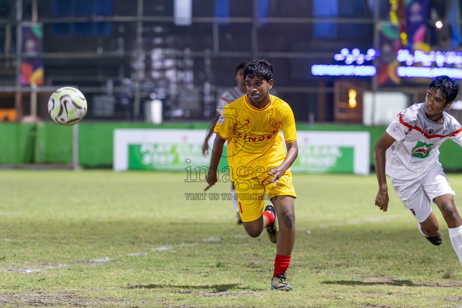 Day 10 of Dhivehi Youth League 2024 was held at Henveiru Stadium, Male', Maldives on Sunday, 15th December 2024.
Photos: Ismail Thoriq / Images.mv