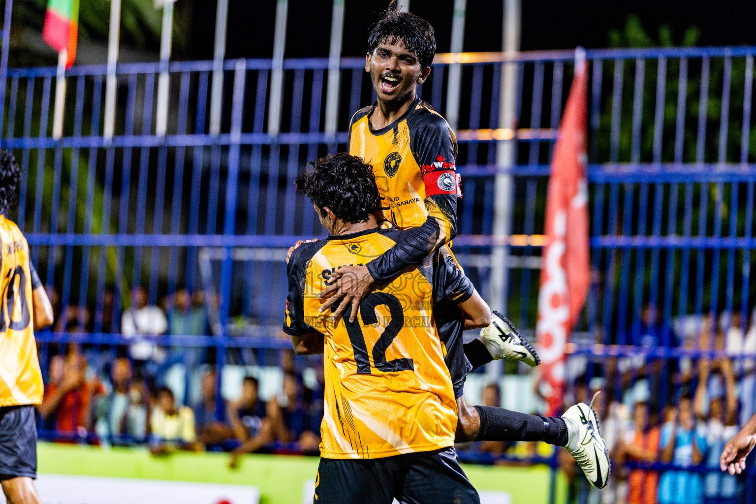 All Wolves vs FC Dhunthari in Day 2 of Eydhafushi Futsal Cup 2024 was held on Tuesday, 9th April 2024, in B Eydhafushi, Maldives Photos: Nausham Waheed / images.mv