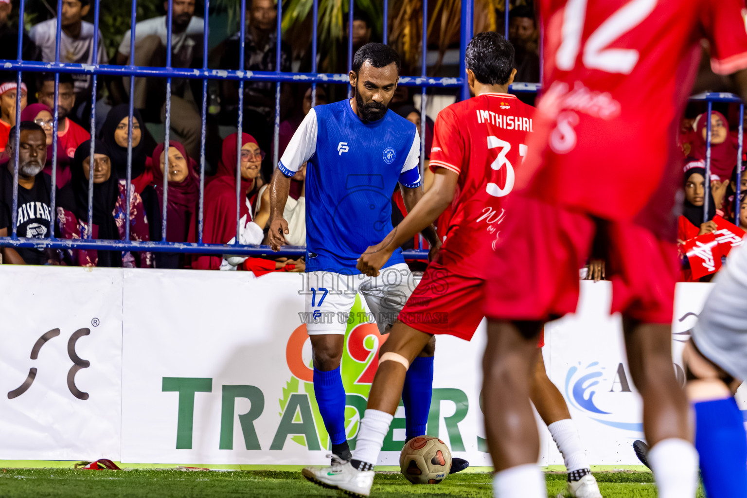 Eydhafushi vs Hithaadhoo in the finals of Better in Baa Futsal Fiesta 2025 Men's division held in B. Eydhafushi, Maldives on Monday, 17th November 2025. Photos: Nausham Waheed / images.mv