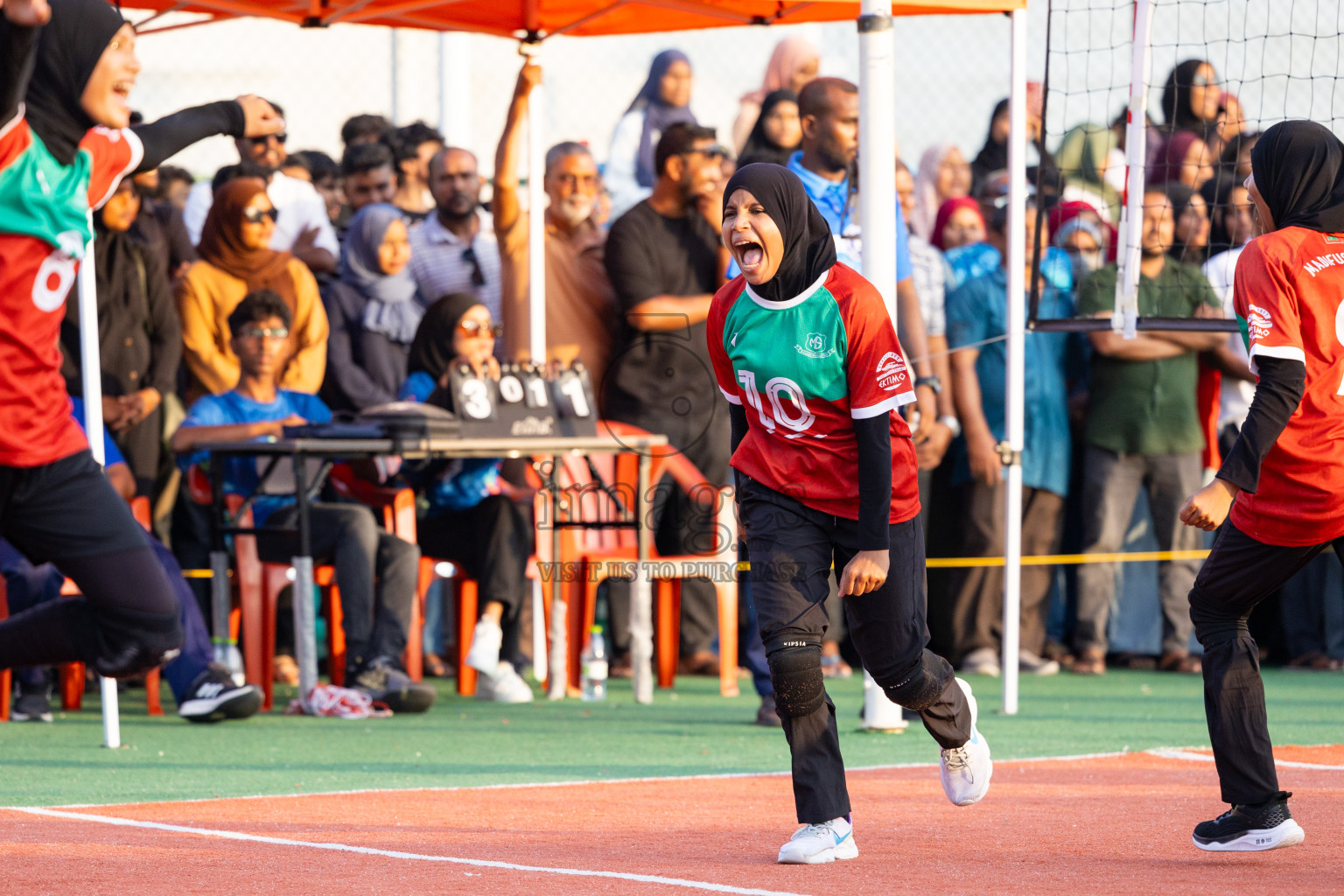 Day 10 of Interschool Volleyball Tournament 2024 was held in Ekuveni Volleyball Court at Male', Maldives on Sunday, 1st December 2024.
Photos: Ismail Thoriq / images.mv