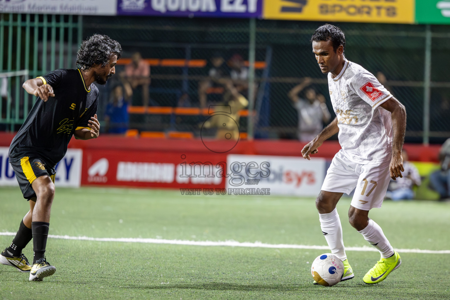 HDh Nolhivaranfaru vs HDh Makunudhoo in Day 1 of Golden Futsal Challenge 2025 on Sunday, 5th January 2025, in Hulhumale', Maldives
Photos: Ismail Thoriq / images.mv