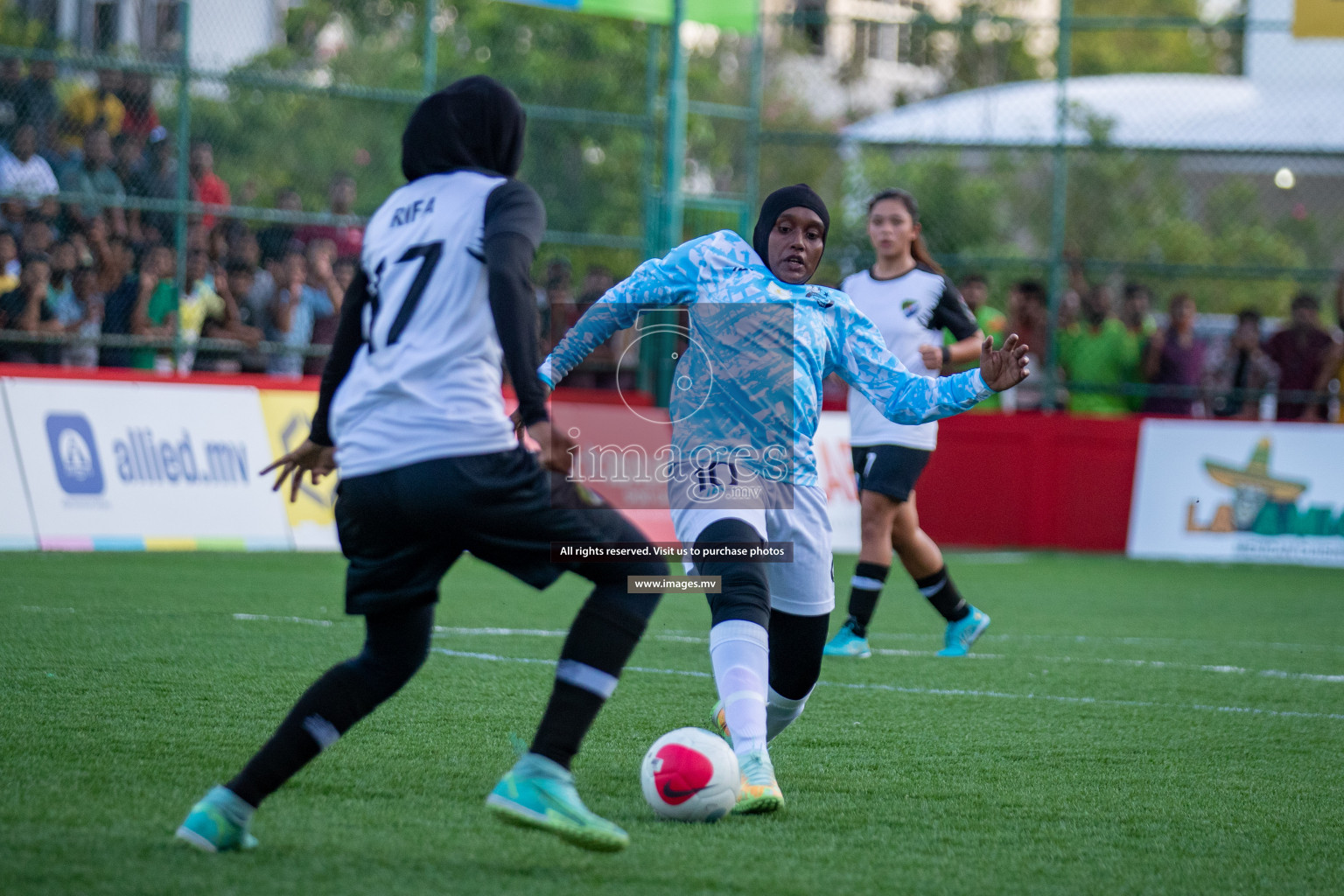 MPL vs DSC in Eighteen Thirty Women's Futsal Fiesta 2022 was held in Hulhumale', Maldives on Monday, 17th October 2022. Photos: Hassan Simah, Mohamed Mahfooz Moosa / images.mv