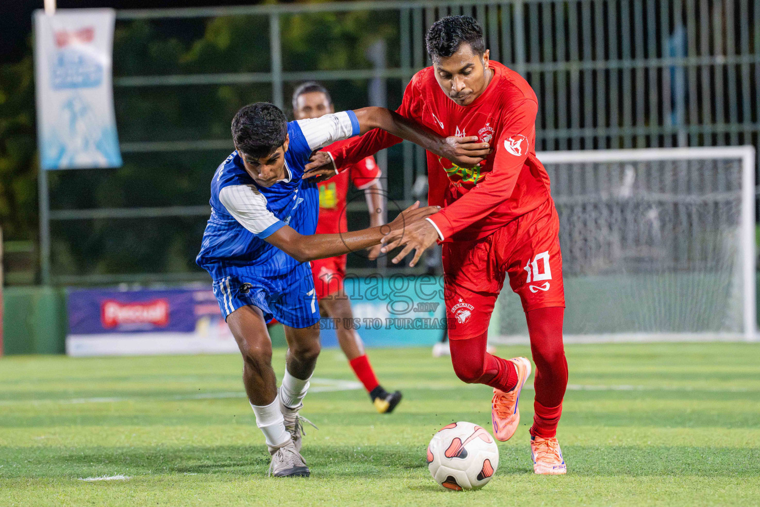 Kanmathi FC VS Best in Day 1 - Fonadhoo Youth Futsal Challenge 2025 was held in Fonadhoo Futsal Stadium, L. Fonadhoo, Maldives on Sunday, 26th October 2025 Photos: Arif Rasheed / images.mv