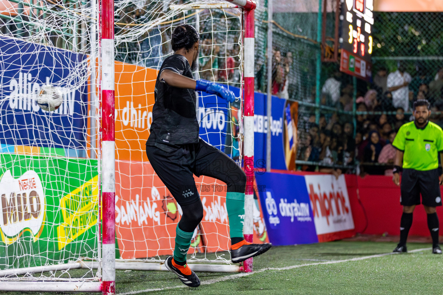 RRC vs MPL in the Semi Finals of Club Maldives Cup 2024 held in Rehendi Futsal Ground, Hulhumale', Maldives on Monday, 14th October 2024. Photos: Hassan Simah / images.mv