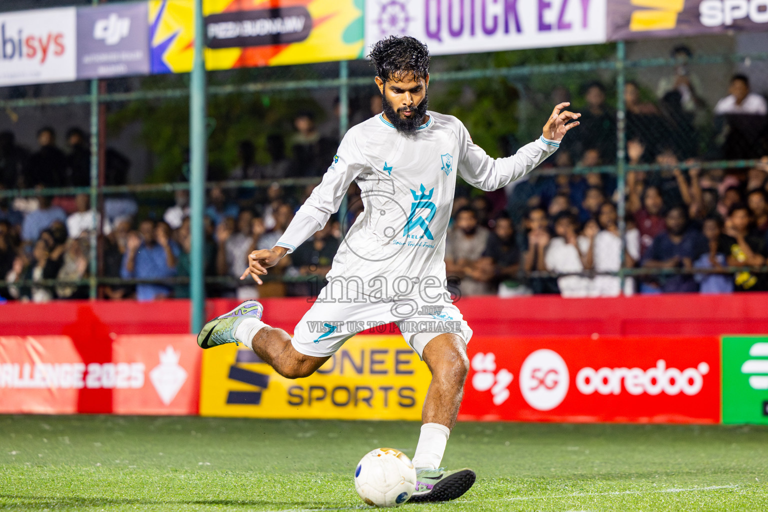 AA Bodufolhudhoo vs AA Thoddoo in Day 15 of Golden Futsal Challenge 2025 was held on Sunday, 19th January 2025, in Hulhumale', Maldives. Photos: Nausham Waheed / images.mv