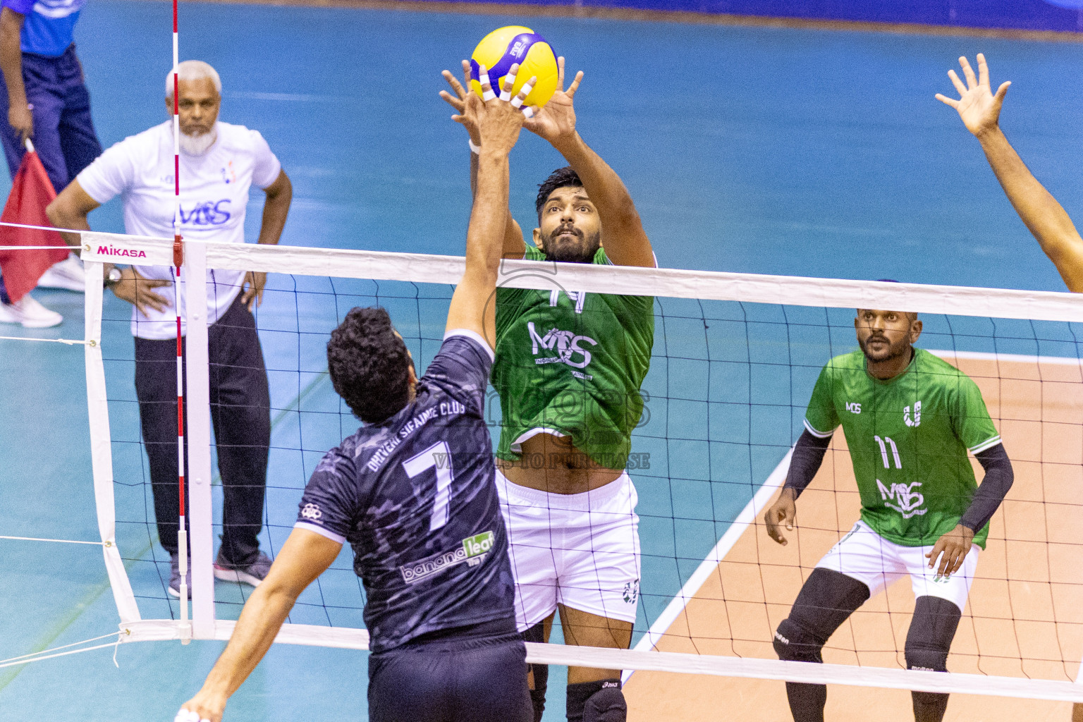 Final of Men's Division of Volleyball Association Cup 2023 held in Male', Maldives on Wednesday, 10th January 2024 at Social Center Indoor Hall Photos By: Nausham Waheed /images.mv