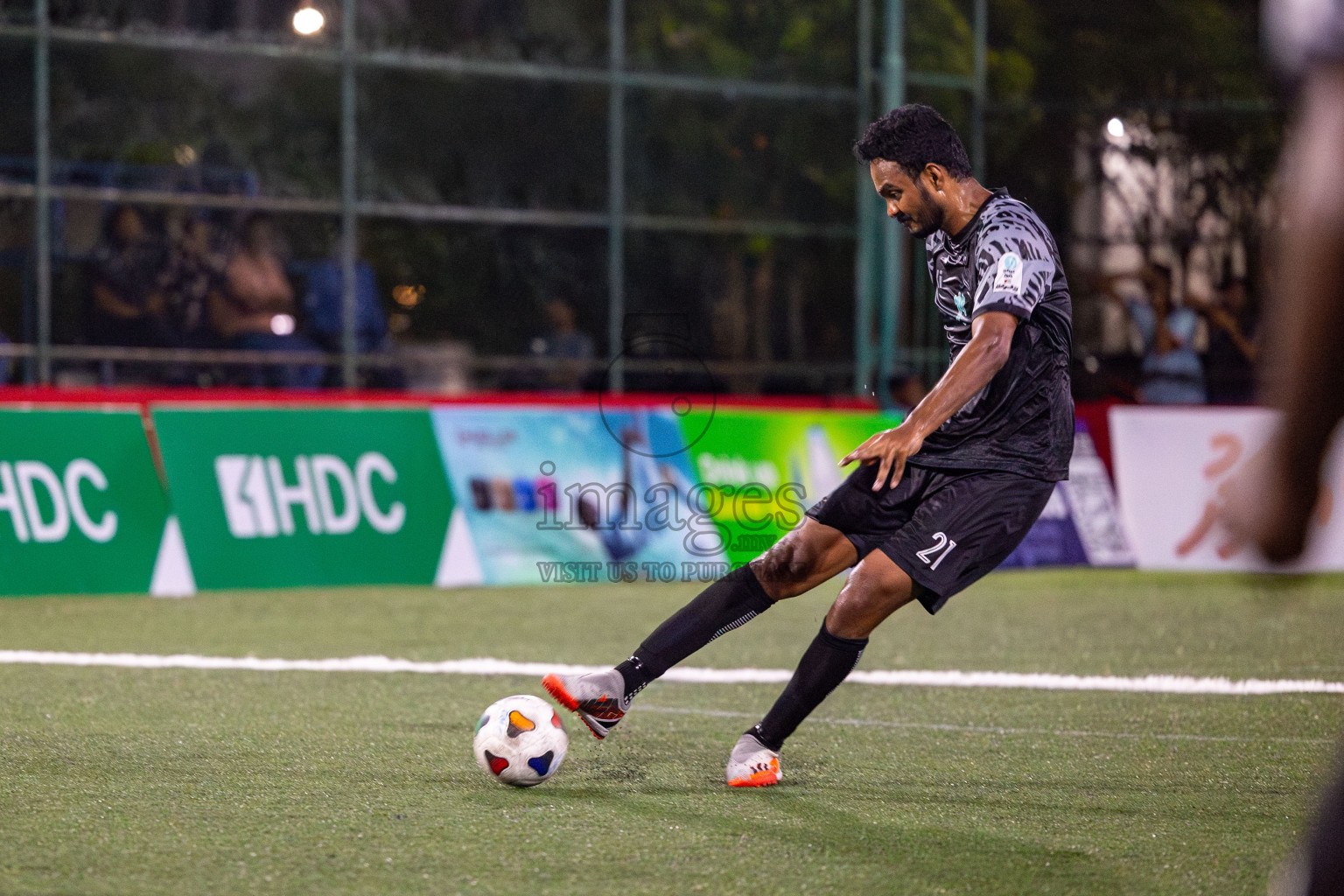 DHAAKHILY CLUB vs HULHUMALE HOSPITAL in Club Maldives Classic 2024 held in Rehendi Futsal Ground, Hulhumale', Maldives on Thursday, 5th September 2024. 
Photos: Hassan Simah / images.mv