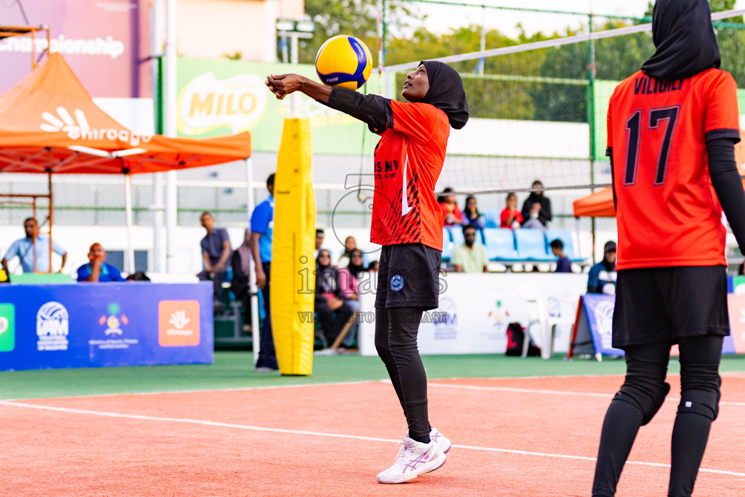 Villigili Z. Jamihyya vs Raajje Volley Club in Semi Finals of Milo National Junior Volleyball Championship 2025 Day 5 was held on Friday, 28th November 2025 at Ekuveni Turf Court Male', Maldives. Photos: Areef Adam / images.mv