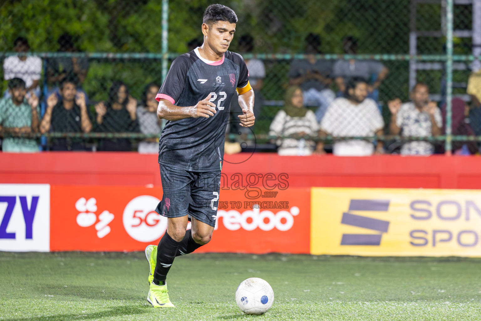 Lh Kurendhoo vs Lh Olhuvelifushi in Day 15 of Golden Futsal Challenge 2025 was held on Sunday, 19th January 2025, in Hulhumale', Maldives. Photos: Ismail Thoriq / images.mv
