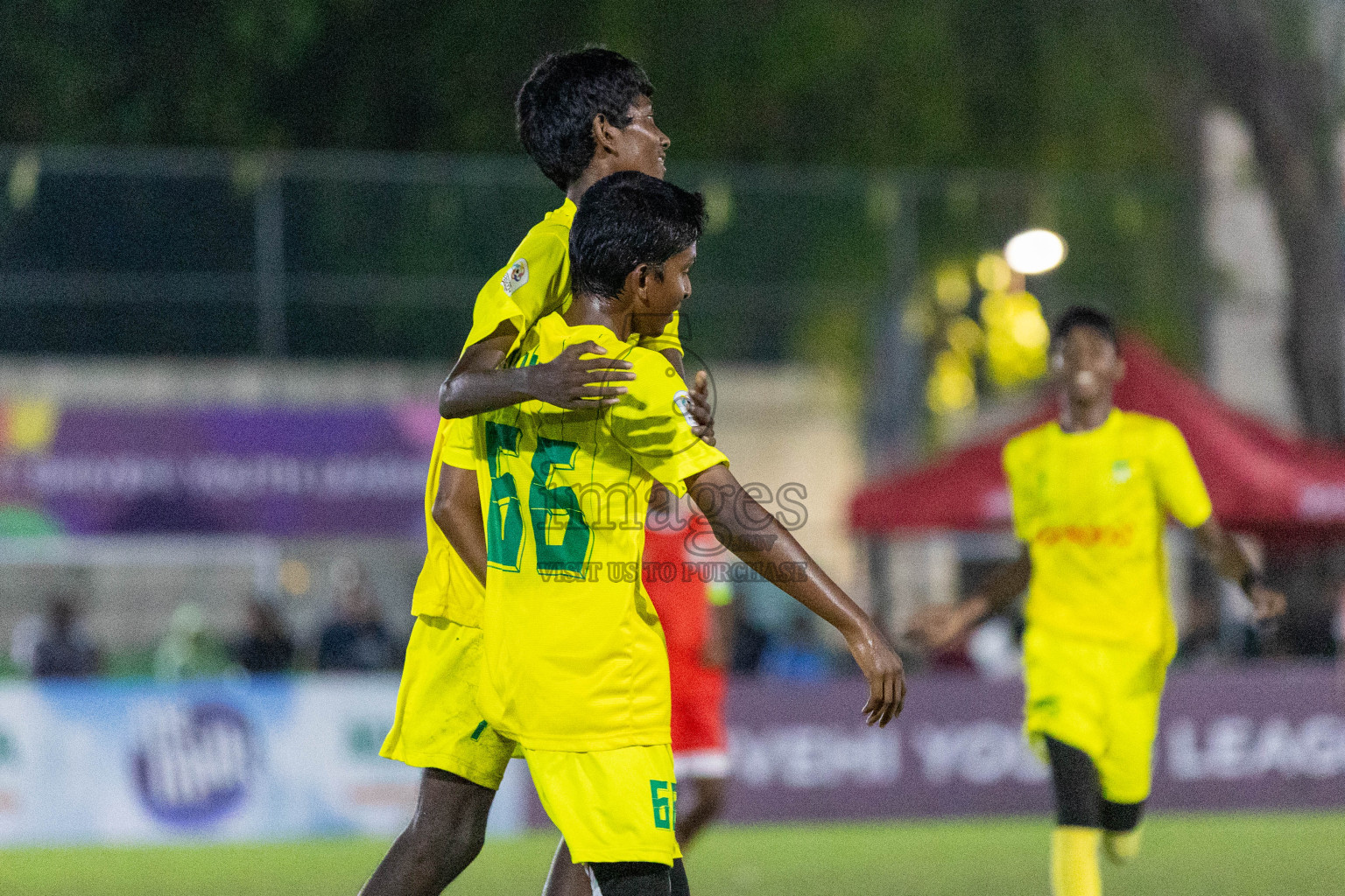 Maziya vs Hurriya (U14) in Day 4 of Dhivehi Youth League 2024 held at Henveiru Stadium on Thursday, 28th November 2024. Photos: Shuu Abdul Sattar/ Images.mv