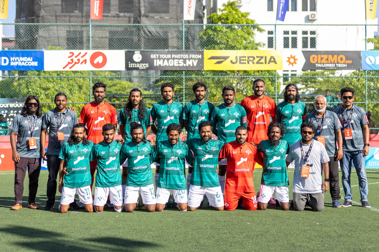 Th. Kinbidhoo vs Th. Vilufushi in Day 6 of Golden Futsal Challenge 2024 was held on Saturday, 20th January 2024, in Hulhumale', Maldives 
Photos: Hassan Simah / images.mv