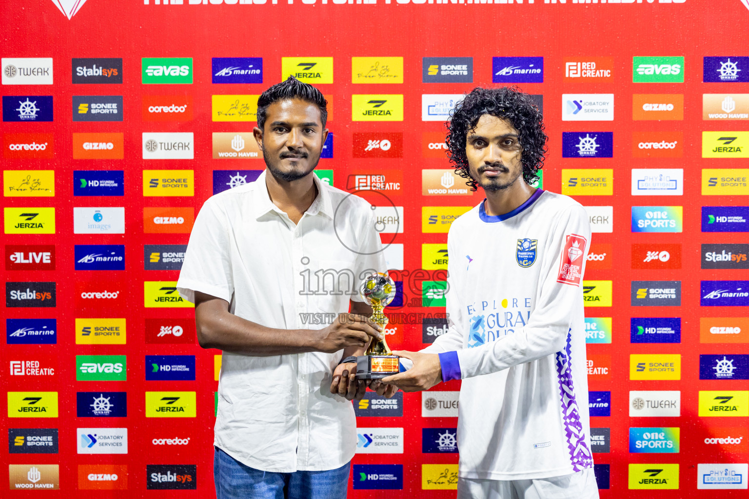 K Guraidhoo vs K Thulusdhoo on Day 20 of Golden Futsal Challenge 2025 was held on Thursday, 23rd January 2025, in Hulhumale', Maldives. Photos: Nausham Waheed / images.mv