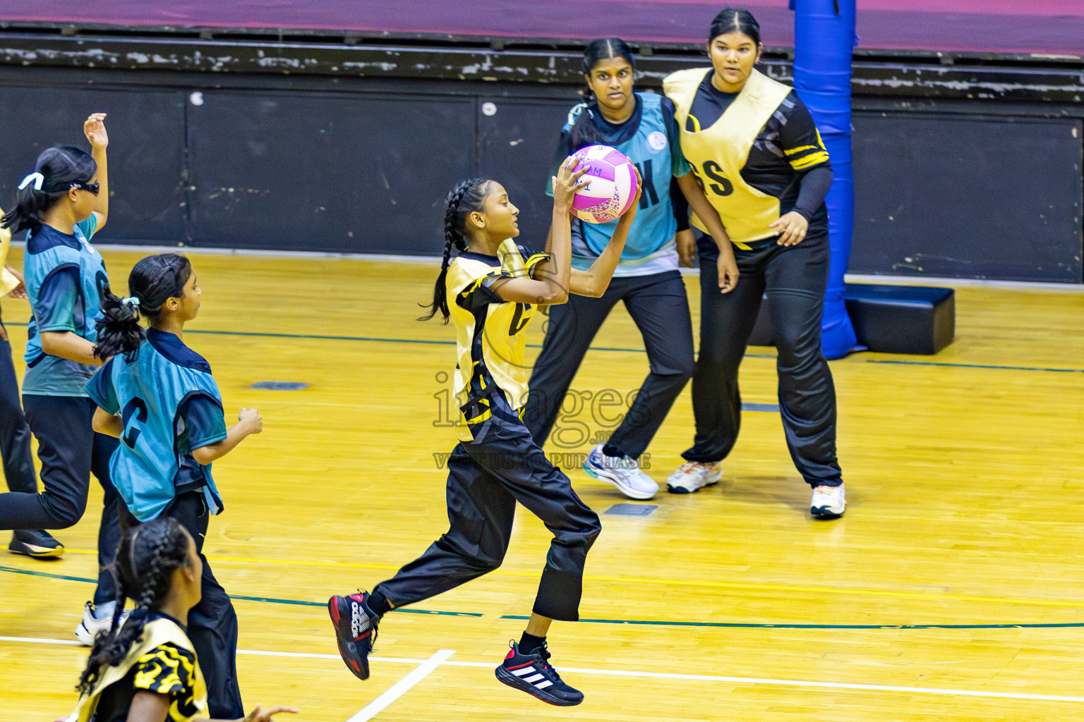 Day 3 of Inter-School Netball Tournament 2025 was held in Social Center Indoor Hall on Monday, 20th October 2025. Photos: Areef Adam / images.mv