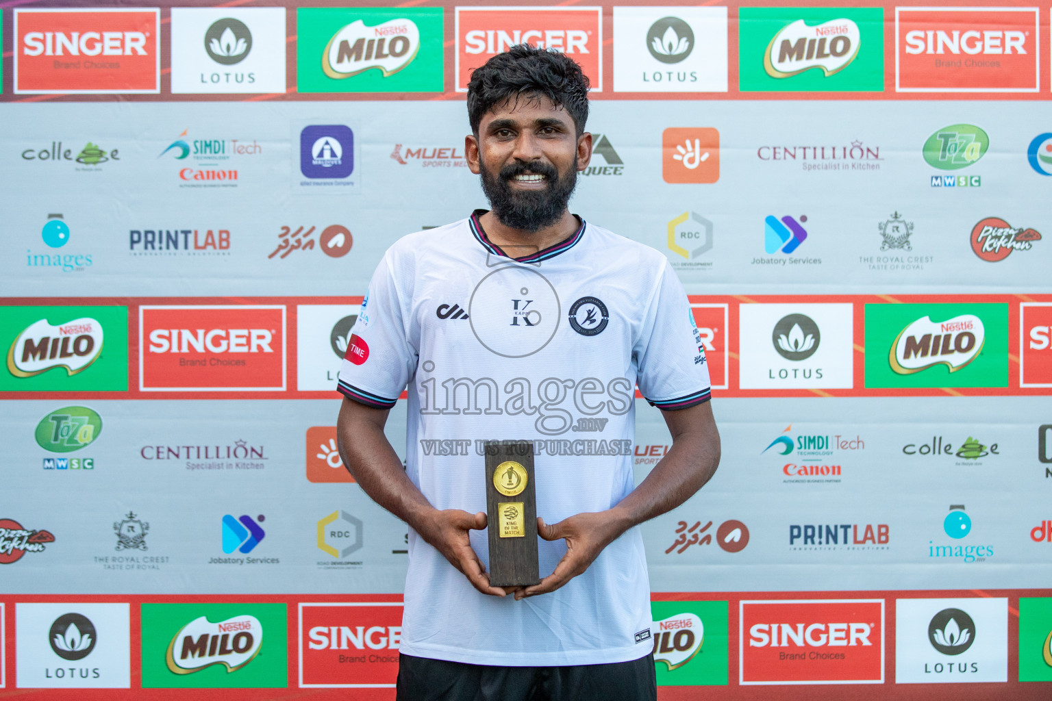 TRADENET VS KULHIVARU VUZARA CLUB in Club Maldives Classic 2024 held in Rehendi Futsal Ground, Hulhumale', Maldives on Friday, 6th September 2024. 
Photos: Hassan Simah / images.mv