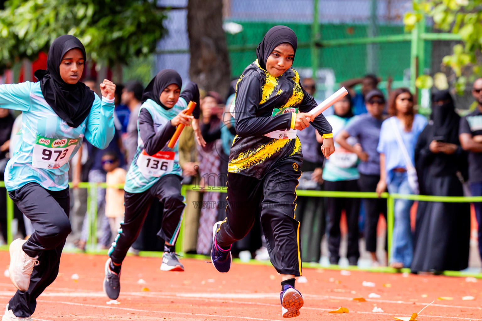 Day 6 of Inter-school Athletics Championship 2025 held in Ekuveni Synthetic Track, Male', Maldives on Sunday, 12th October 2025. Photos by: Nausham Waheed / Images.mv