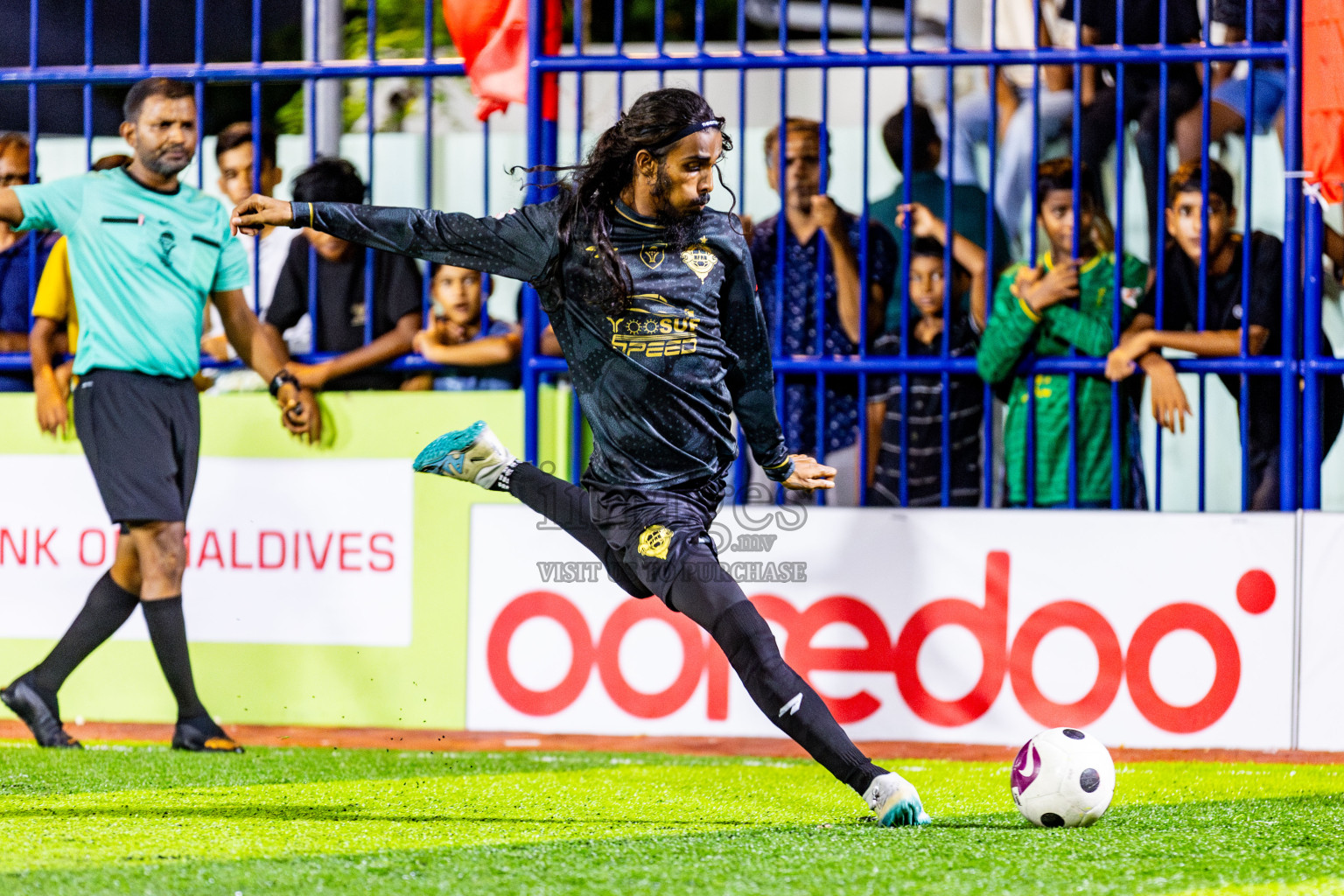 Muring FC vs Afro SC in Semi Final of Eydhafushi Futsal Cup 2024 was held on Monday , 15th April 2024, in B Eydhafushi, Maldives Photos: Nausham Waheed / images.mv