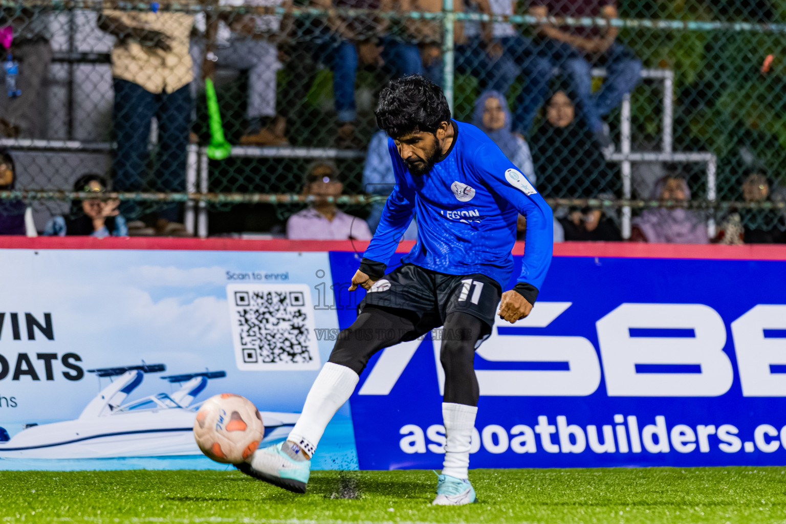 Thauleemee Gulhun vs PSM in Day 9 of Club Maldives Cup Classic 2025 was held in Rehendi Futsal Ground, Hulhumale', Maldives on Monday, 22nd September 2025. Photos: Nausham Waheed / images.mv