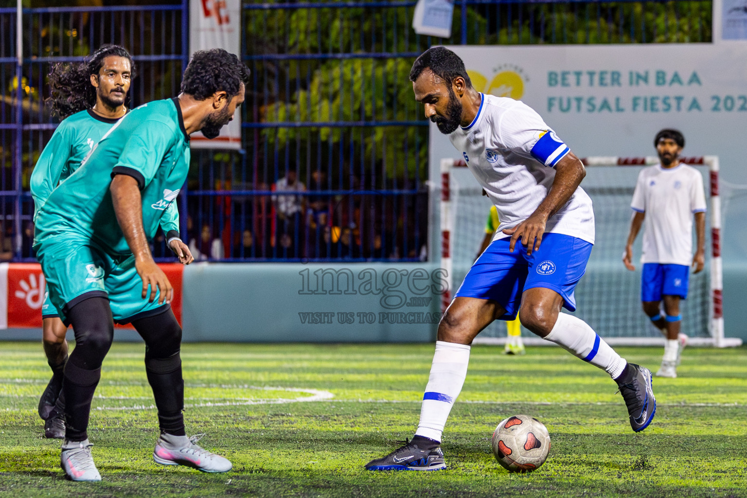Hithaadhoo vs Dharavandhoo in Day 7 of Better in Baa Futsal Fiesta 2025 Men's division held in B. Eydhafushi, Maldives on Tuesday, 11th November 2025. Photos: Nausham Waheed / images.mv