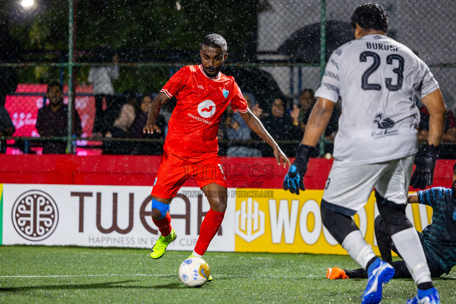 Th Buruni vs Th Gaadhiffushi in Day 18 of Golden Futsal Challenge 2025 was held on Wednesday, 22nd January 2025, in Hulhumale', Maldives. Photos: Nausham Waheed / images.mv