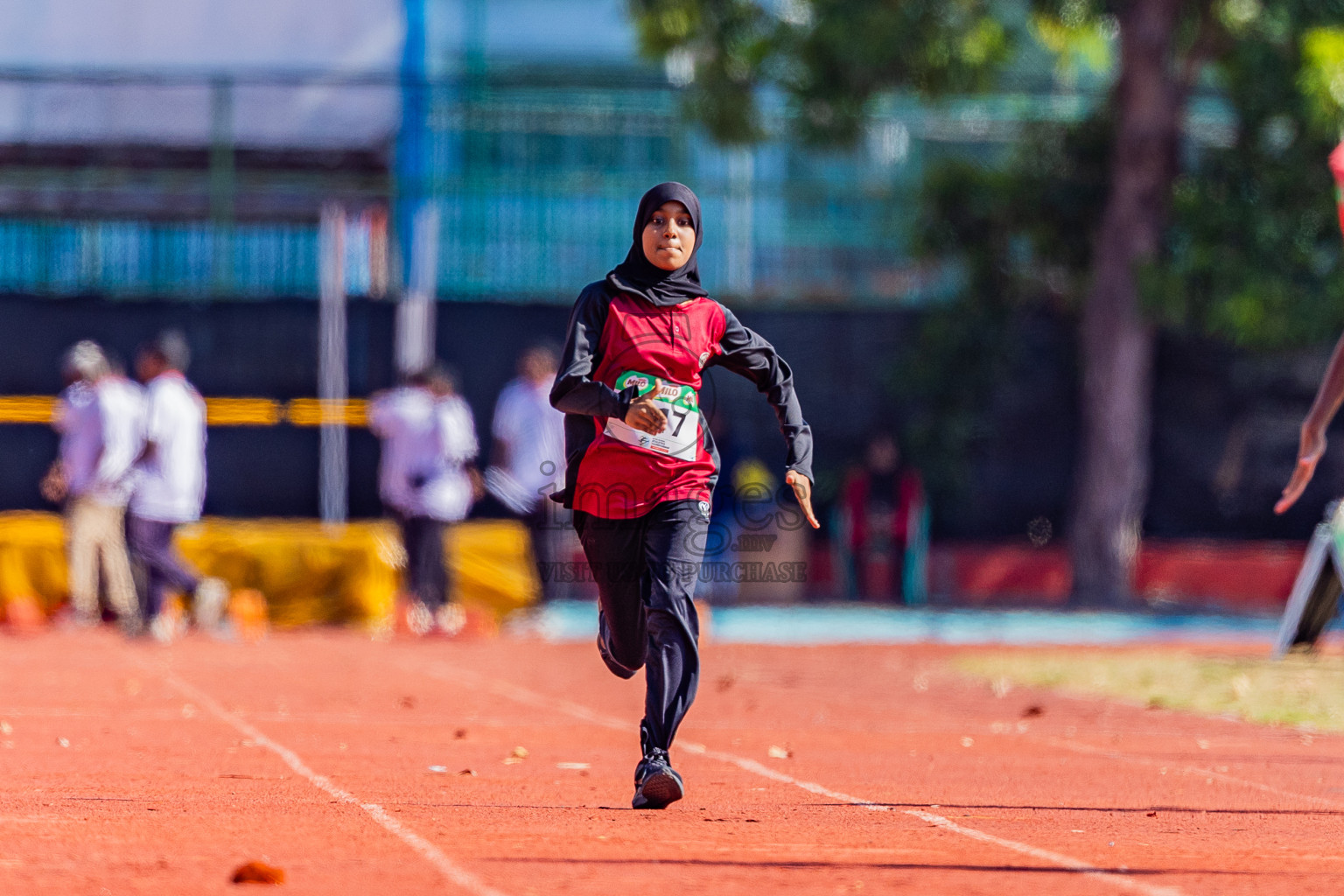 Day 1 of Inter-school Athletics Championship 2025 held in Ekuveni Synthetic Track, Male', Maldives on Monday, 06th October 2025. Photos by: Areef Adam  / Images.mv