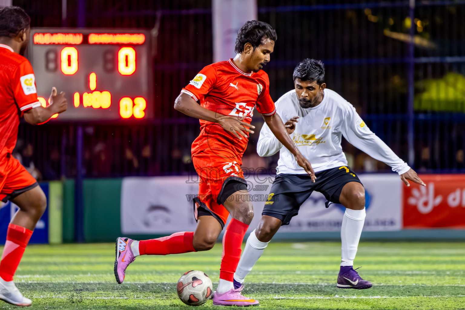 Kudarikilu vs Dharavandhoo in Day 4 of Better in Baa Futsal Fiesta 2025 Men's division held in B. Eydhafushi, Maldives on Saturday, 8th November 2025. Photos: Nausham Waheed / images.mv