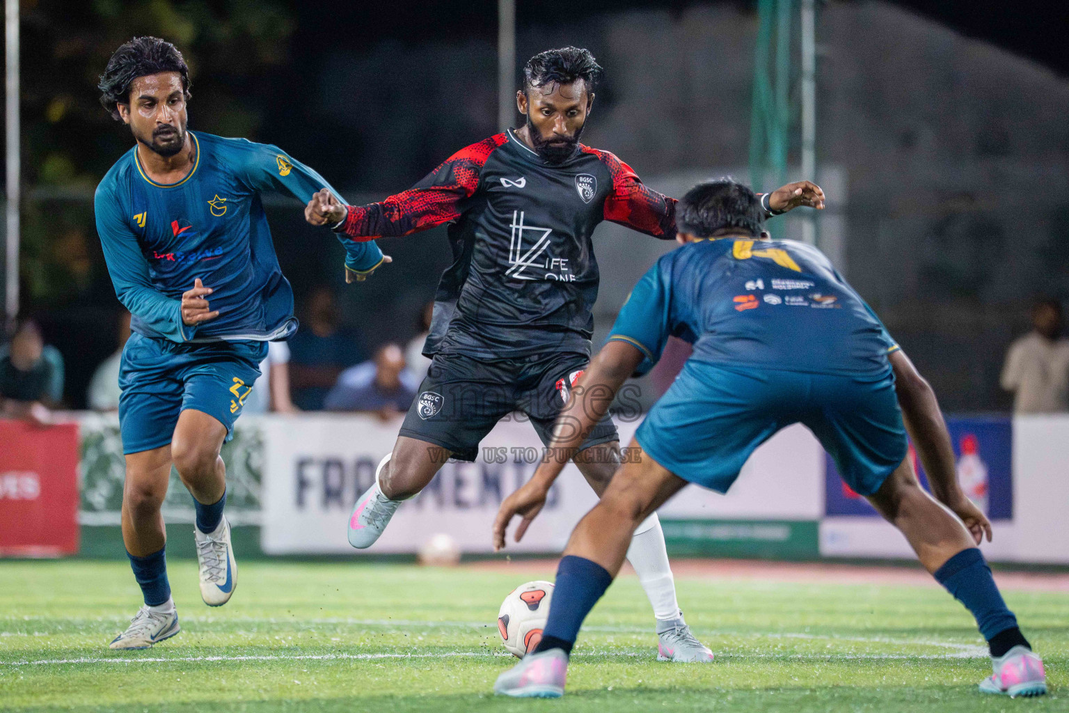 G Star SC VS BGSC in Day 1 - Fonadhoo Youth Futsal Challenge 2025 was held in Fonadhoo Futsal Stadium, L. Fonadhoo, Maldives on Sunday, 26th October 2025 Photos: Arif Rasheed / images.mv