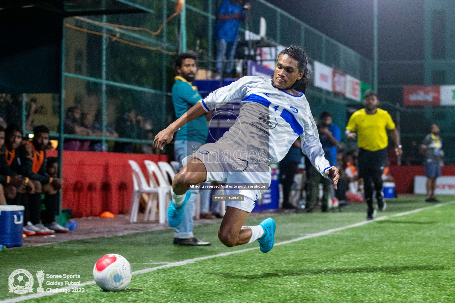 Th. Gaadhiffushi vs Th. Veymandoo in Day 4 of Golden Futsal Challenge 2023 on 08 February 2023 in Hulhumale, Male, Maldives