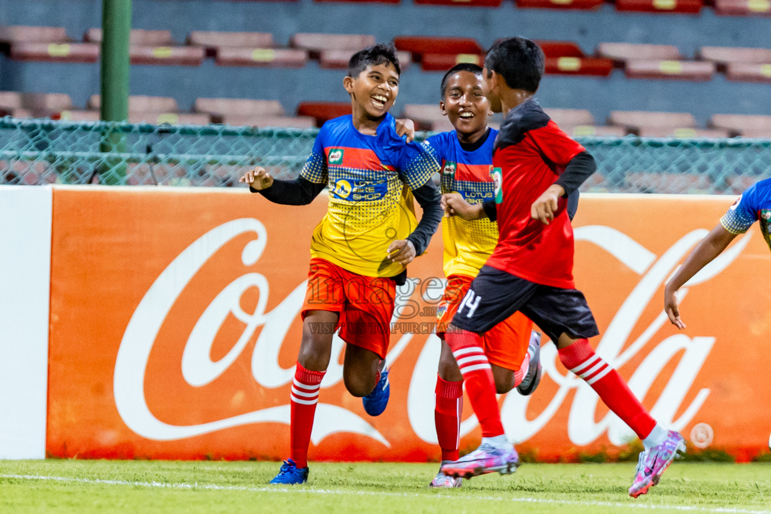 Super United Sports vs TC Sports Club in the Final of Under 19 Youth Championship 2024 was held at National Stadium in Male', Maldives on Monday, 1st July 2024. Photos: Nausham Waheed / images.mv