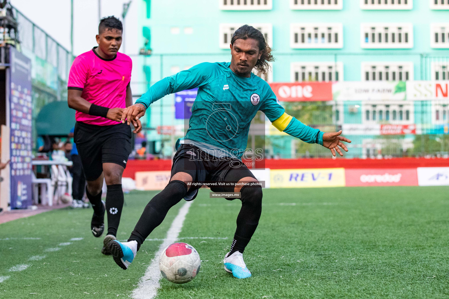 M. Naalaafushi vs M. Mulak in Day 6 of Golden Futsal Challenge 2023 on 10 February 2023 in Hulhumale, Male, Maldives