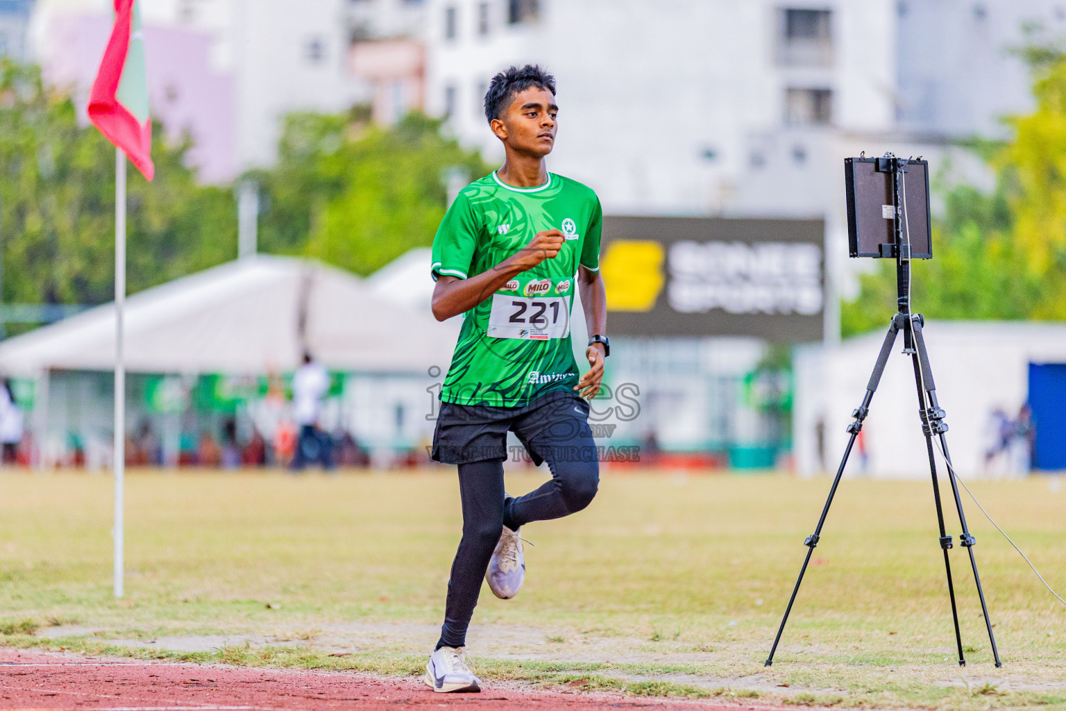 Day 3 of Inter-school Athletics Championship 2025 held in Ekuveni Synthetic Track, Male', Maldives on Wednesday, 08th October 2025. Photos by: Areef Adam  / Images.mv